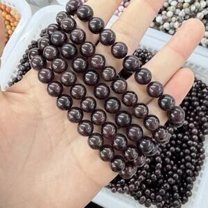 8MM Garnett Bracelet